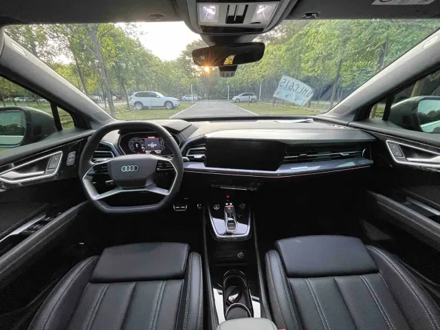 Audi Q4 e-tron — Фото автомобиля 18