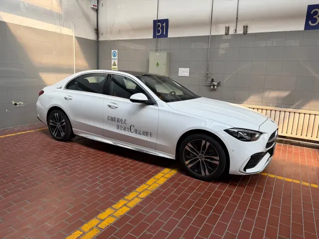 Mercedes-Benz C-Class — Фото автомобиля 5