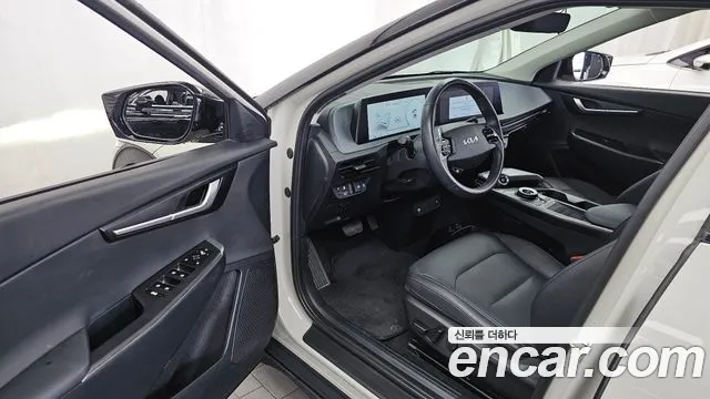 Kia EV6 — Фото автомобиля 10