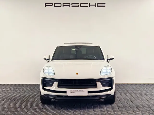Porsche Macan 2023 Macan 2.0T — Фото автомобиля 2