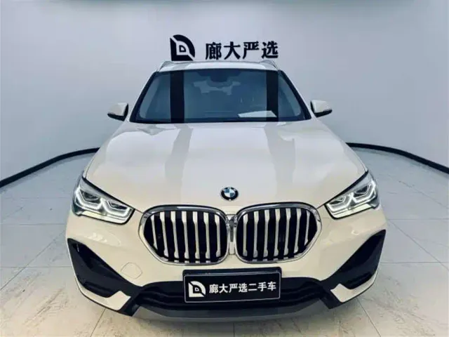 BMW X1 — Фото автомобиля 3