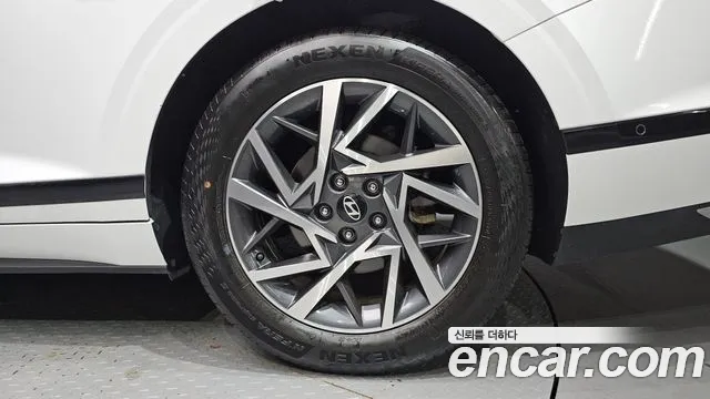Hyundai Grandeur GN7 — Фото автомобиля 6