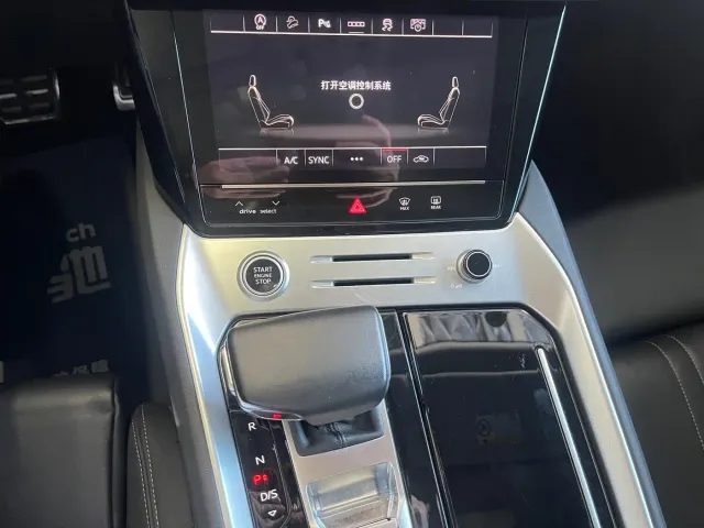 Audi Q6 — Фото автомобиля 18