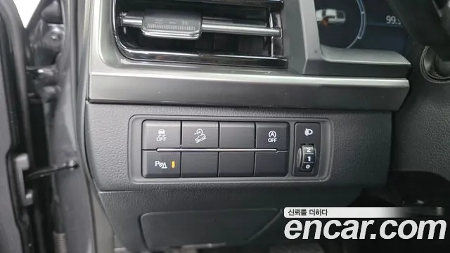 KG_Mobility_Ssangyong Rexton — Фото автомобиля 12
