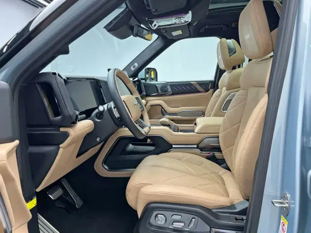 BYD FangChengBao Leopard 8 — Фото автомобиля 14
