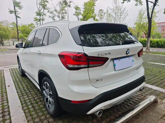 BMW X1 — Фото автомобиля 6