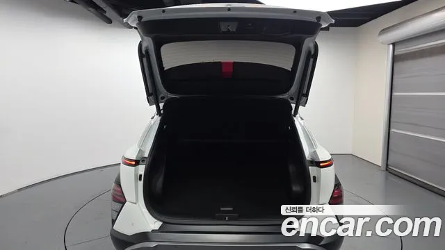 Hyundai Kona SX2 — Фото автомобиля 25