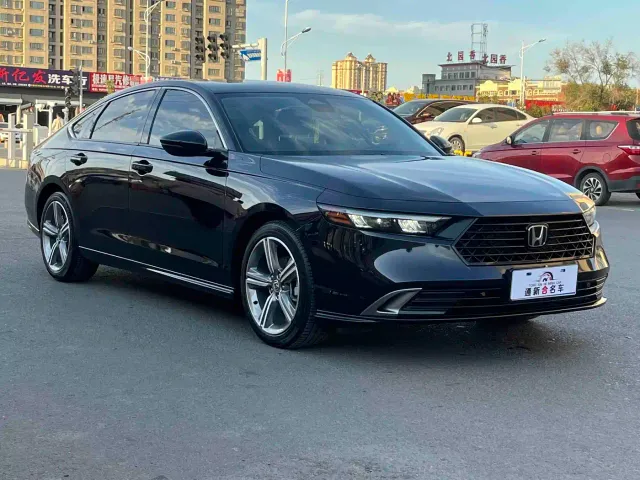 Honda Accord — Фото автомобиля 3