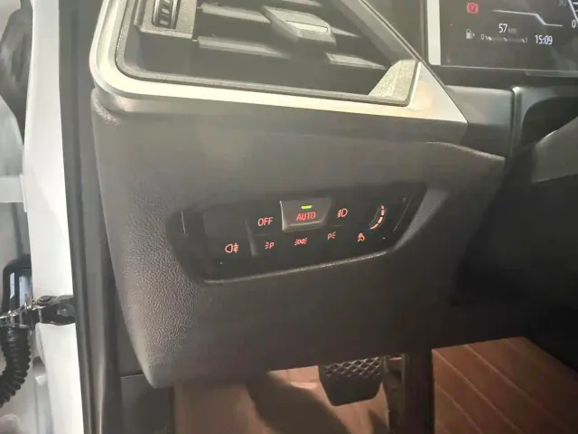 BMW 3 Series — Фото автомобиля 11