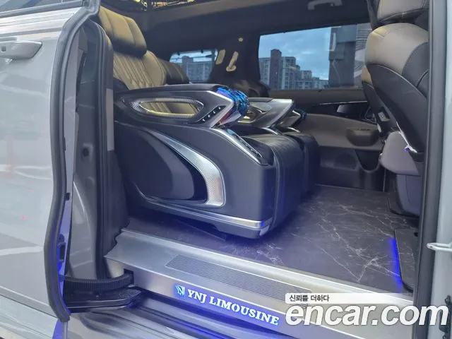 Kia Carnival Generation 4 — Фото автомобиля 12