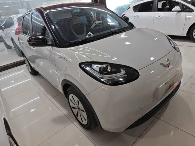 Wuling Bingo — Фото автомобиля 3