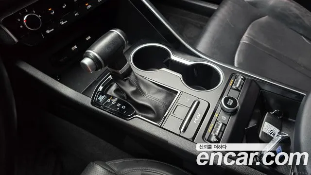 Kia K5 K5 3 поколение 2.0 LPI(Для проката) — Фото автомобиля 9