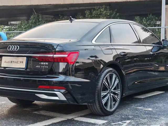 Audi A6L — Фото автомобиля 5