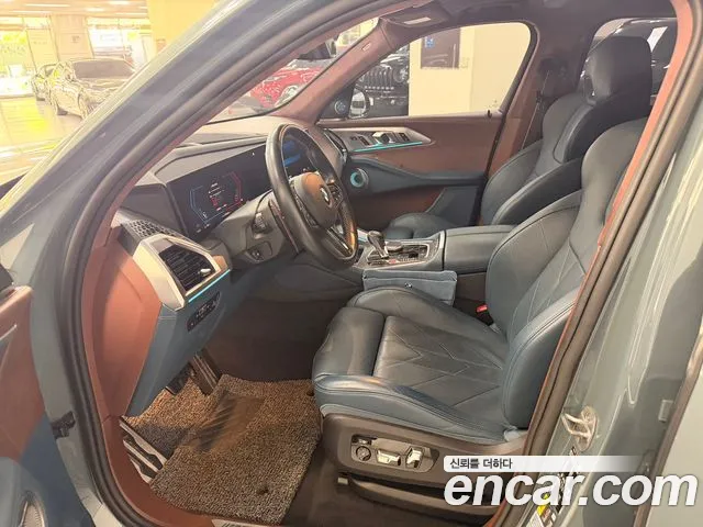 BMW XM G09 — Фото автомобиля 6