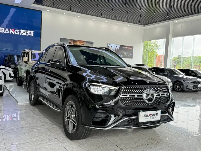 Mercedes-Benz GLE-Class — Фото автомобиля 3