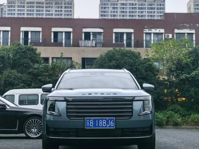 Jetour X70L — Фото автомобиля 3