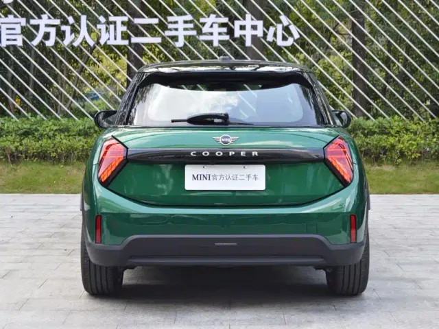 MINI Hatch — Фото автомобиля 5