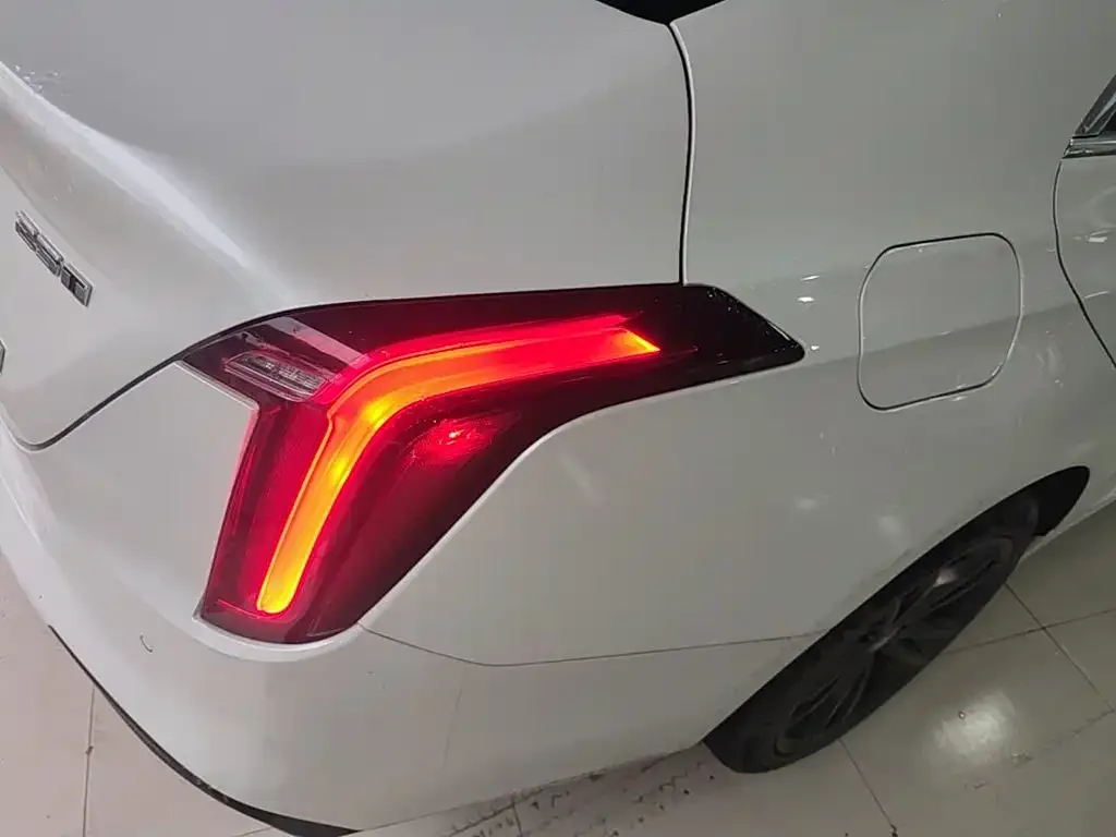 Cadillac Cadillac CT4 2023 25T Luxury Model — Фото автомобиля 7