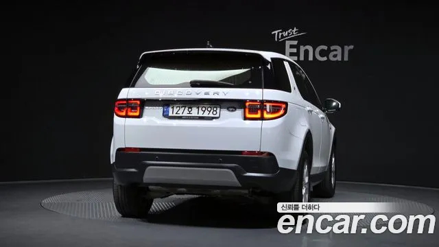 Land Rover Discovery Sport — Фото автомобиля 4