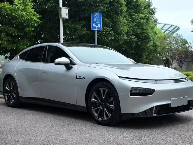 Xpeng P7 — Фото автомобиля 2