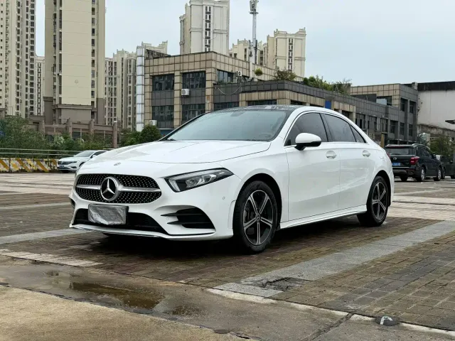 Mercedes-Benz A-Class — Фото автомобиля 3