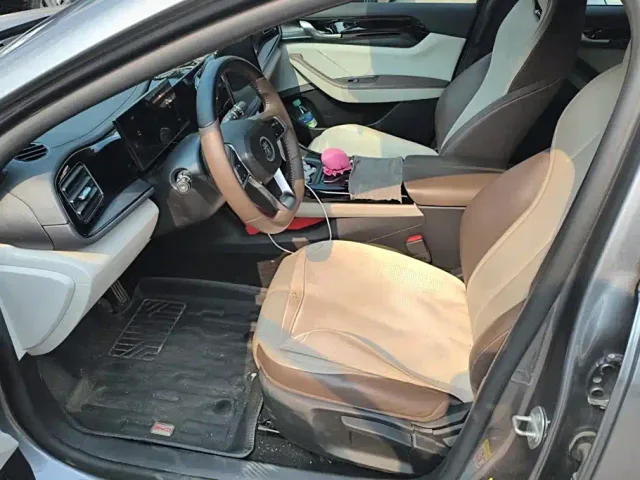 BYD Qin PLUS — Фото автомобиля 9