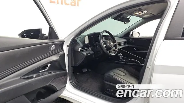 Hyundai Avante — Фото автомобиля 10
