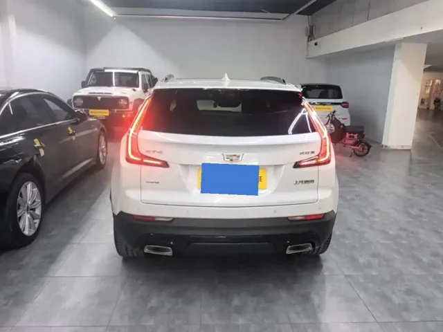 Cadillac Cadillac XT4 2022 28T AWD Platinum — Фото автомобиля 10