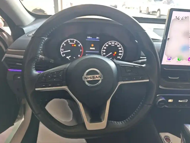 Nissan Teana — Фото автомобиля 10