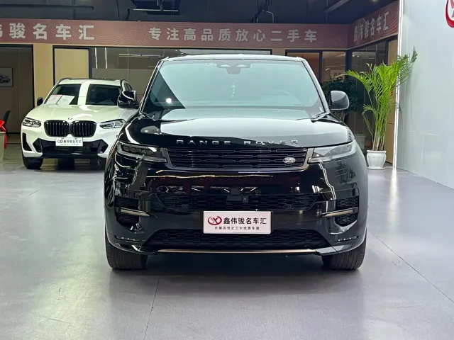 Land Rover Range Rover Sport — Фото автомобиля 3