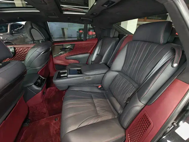 Lexus LS — Фото автомобиля 15