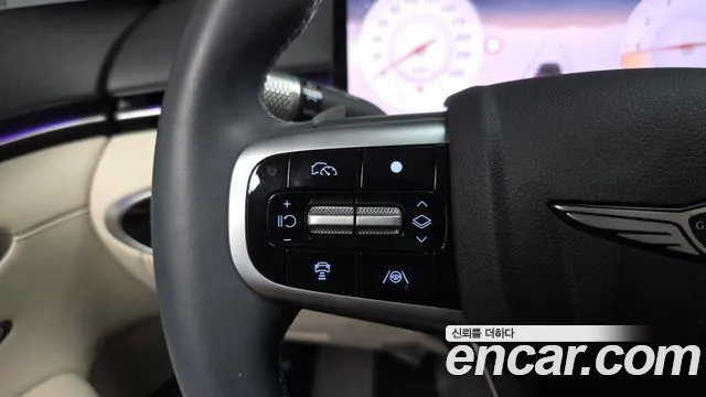 Genesis GV70 — Фото автомобиля 14