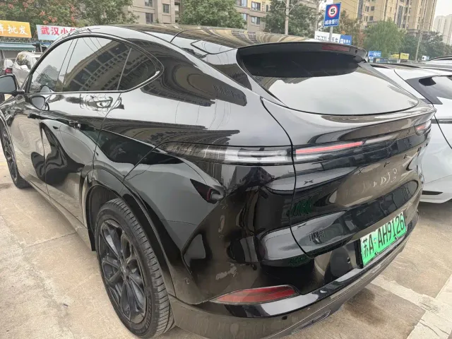 Xpeng G6 — Фото автомобиля 7