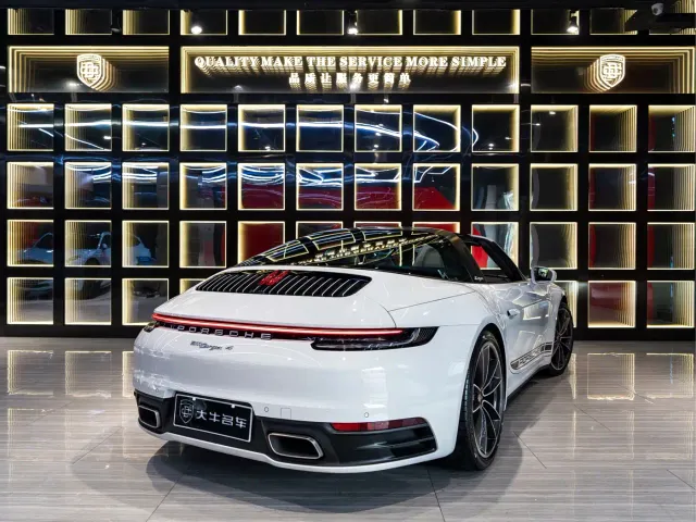 Porsche 911 — Фото автомобиля 6