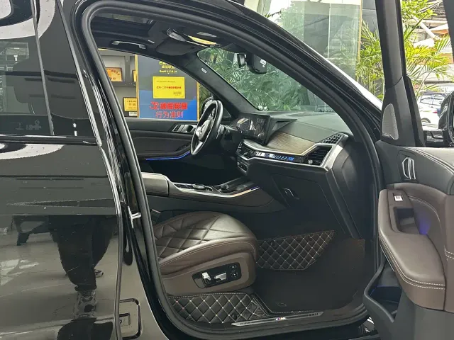 BMW X5 — Фото автомобиля 14