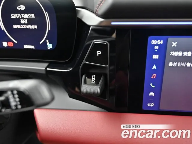 Porsche Macan — Фото автомобиля 9