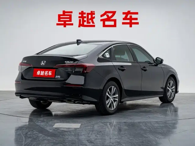 Honda Civic — Фото автомобиля 3