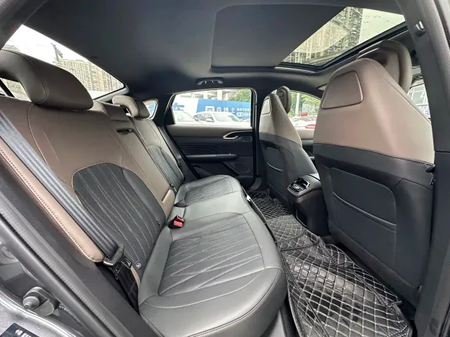 Changan Eado — Фото автомобиля 13