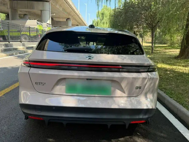 Nio ET5 Touring — Фото автомобиля 4