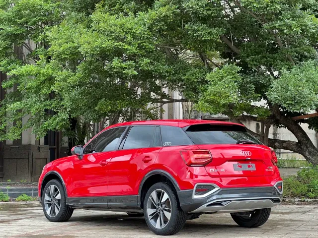 Audi Q2L — Фото автомобиля 13
