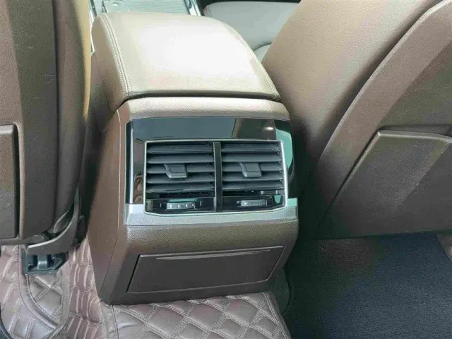Volkswagen Phideon — Фото автомобиля 18