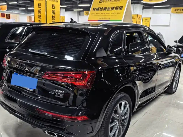 Audi Q5L — Фото автомобиля 15