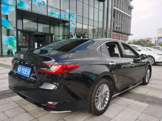 Toyota Camry — Фото автомобиля 6