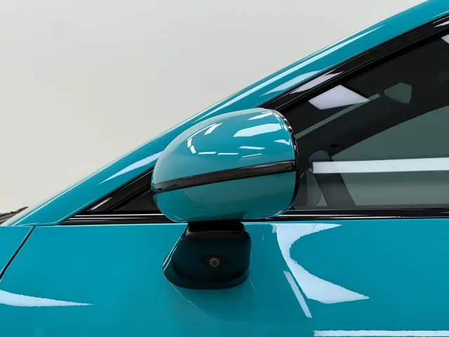 Xiaomi SU7 — Фото автомобиля 11
