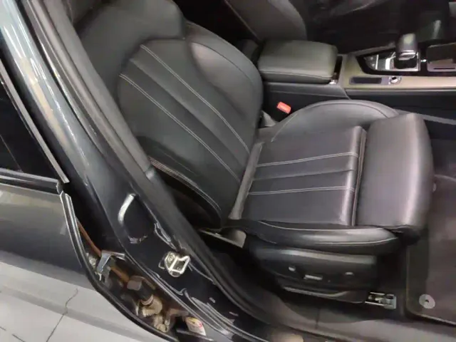 Audi A4L — Фото автомобиля 24