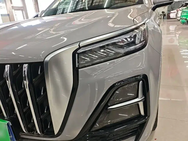 Hongqi HS5 — Фото автомобиля 23