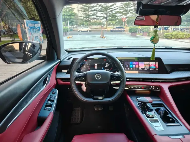Changan CS75 Plus — Фото автомобиля 10