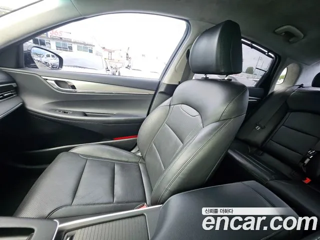 Hyundai Grandeur Новый Grandeur IG — Фото автомобиля 17