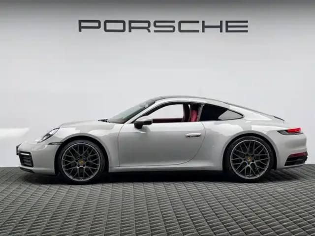 Porsche 911 — Фото автомобиля 6