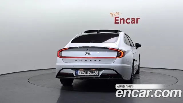 Hyundai Sonata Inspiration — Фото автомобиля 3